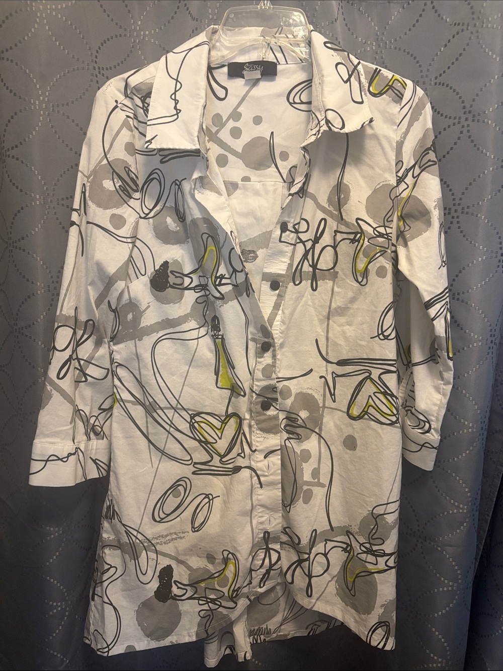 Abstract Scribble Button Front Shirt White w/Gray & Yellow Accents zipper inback